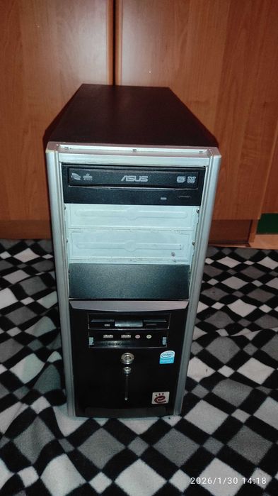 Komputer stacjonarny