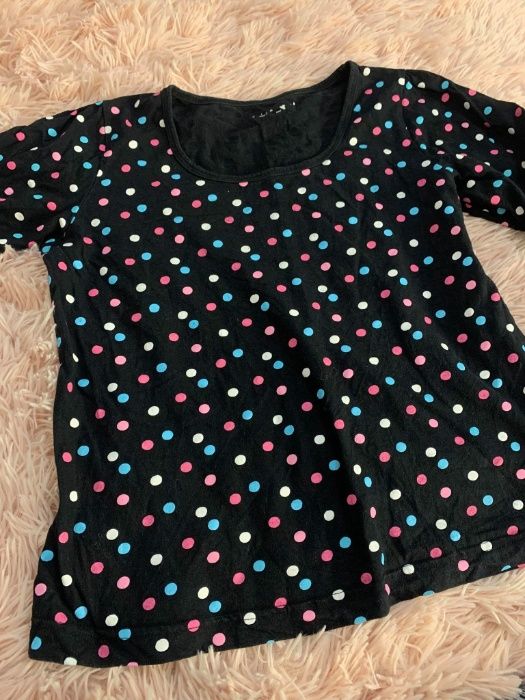 Bluzka czarna z długim rękawem w kropki