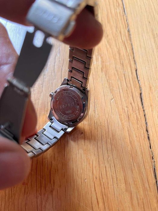 Zegarek damski Esprit – stalowy, grafitowy cyferblat, elegancki