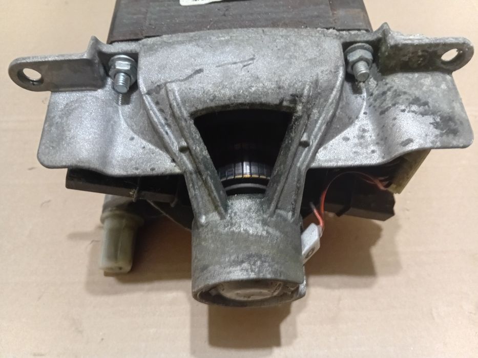 Двигатель для стиральной машины Whirlpool  MCA 45/64-148/ALB1