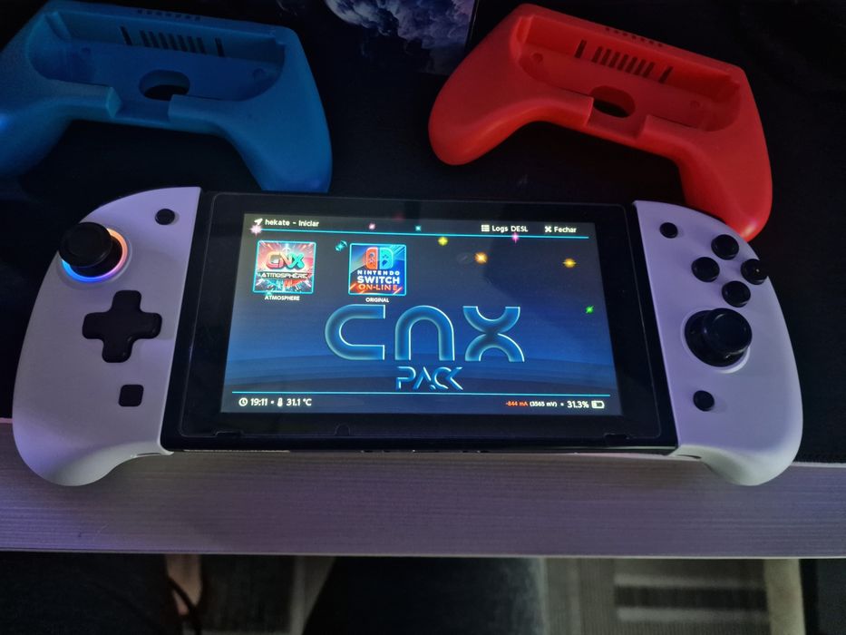Nintendo Switch desbloqueada + acessórios