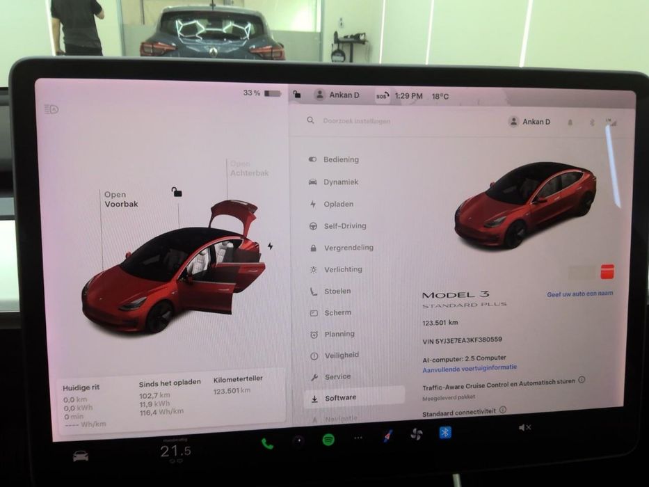 Tesla model 3 rigorosamente impecavel