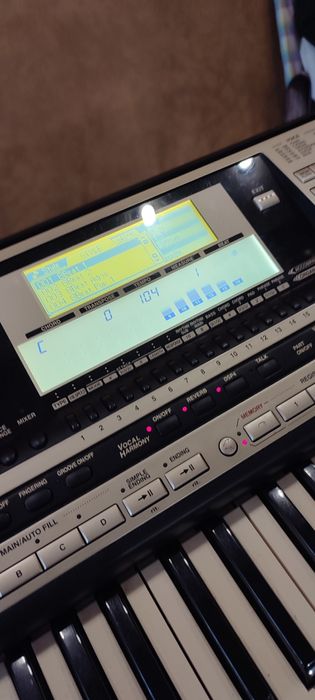 Синтезатор Yamaha psr 740 продам