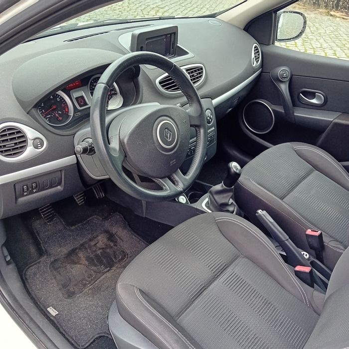 Renault clio 1.2 dynamique s Gps