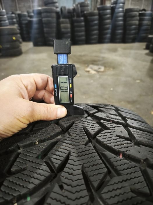 Шини резина зима 265/65 R17 Toyo observe g3-ice