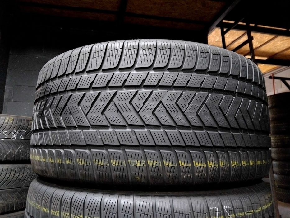 Шини бу 305/40 R20 Pirelli Scorpion Winter  Зима