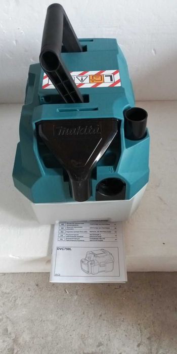 Аккумуляторный пылесос Makita LXT DVC750LZ Оригинал