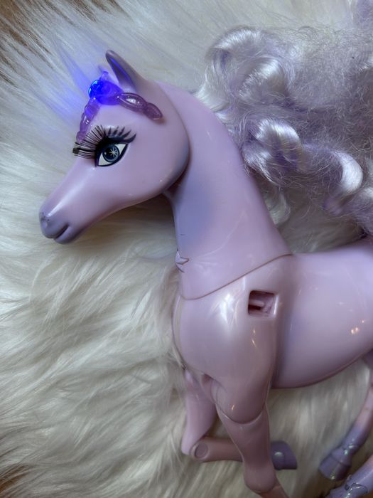 Брієтта Барбі barbie і Чарівний Пегас
