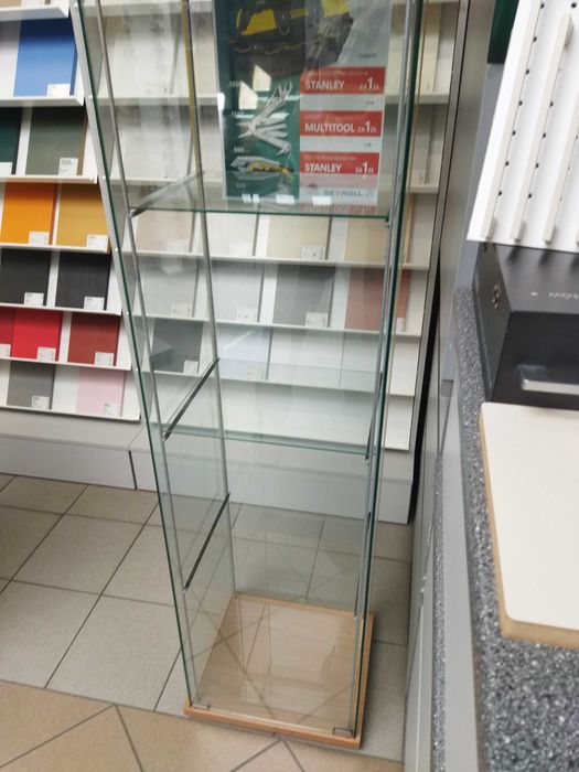 Witryna Ikea szklana
