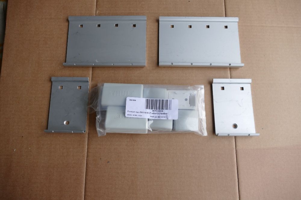 Uchwyty mocowanie boczne markizy Thule Omnistor Fiamma