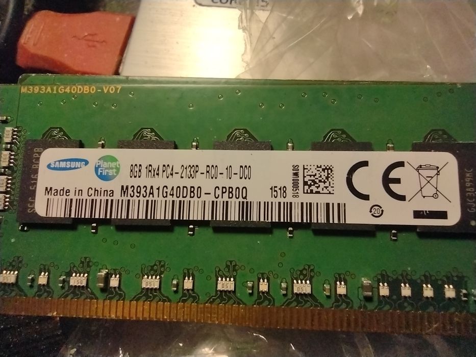 Серверна DDR4 DDR3 16Gb 8Gb ECC reg 2400 2133 12800 14900
