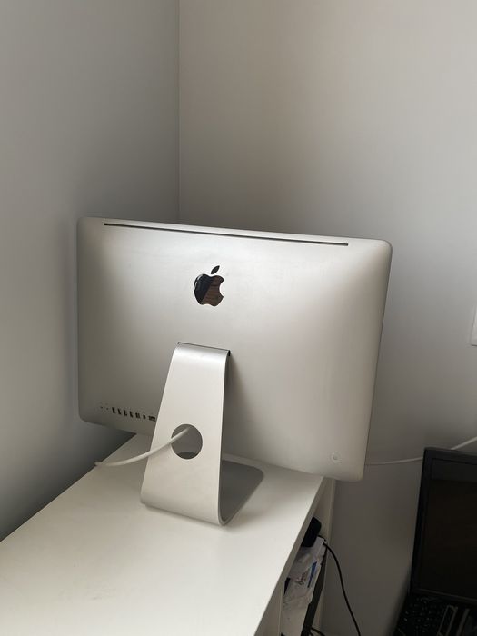 Компьютер iMac 22” , mid 2010, intel Core i3 3GHz, 4Gb DDR3