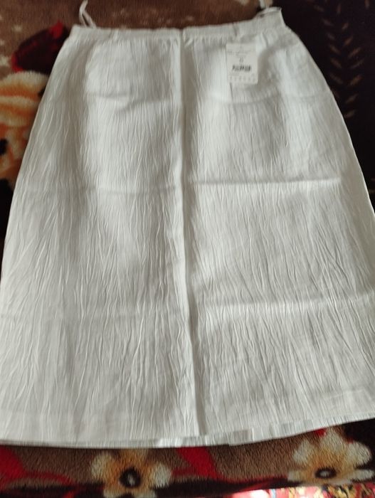 Юбка белая. Новая.