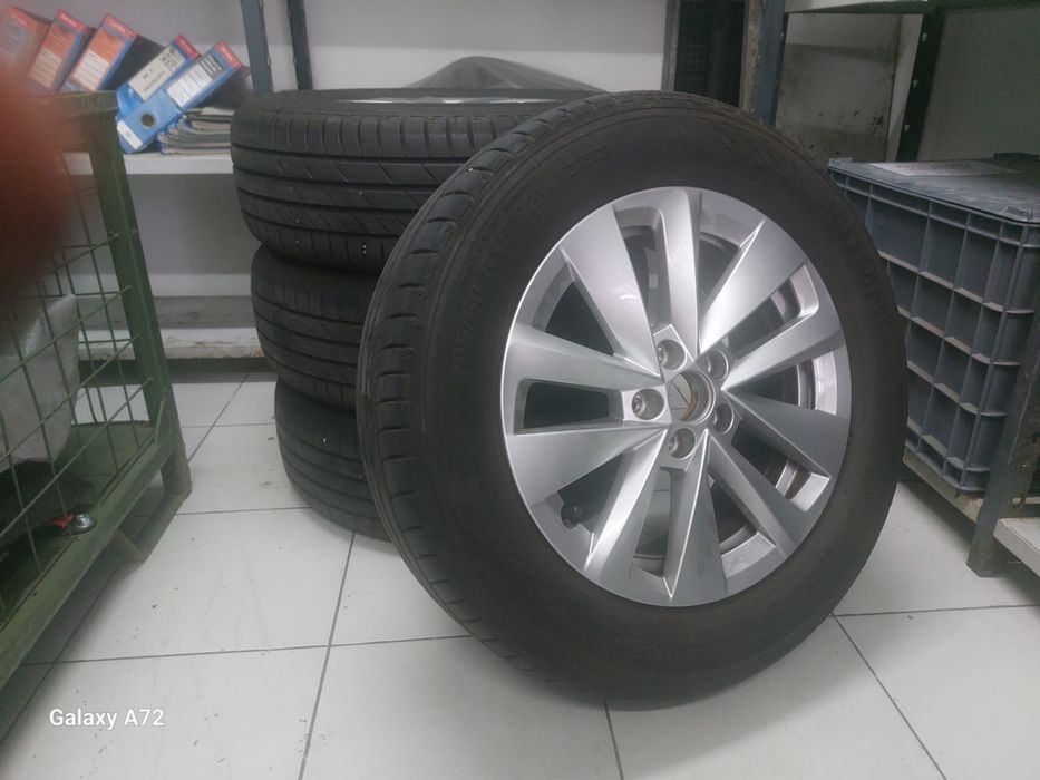 Pneus com jantes Skoda