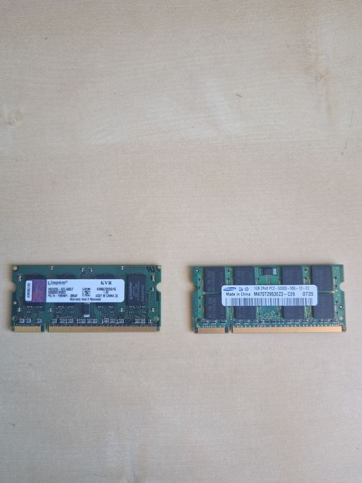 Memórias RAM SO-DIMM 2x 1GB DDR2 667MHz