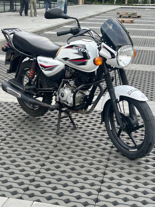 Bajaj Boxer BM150