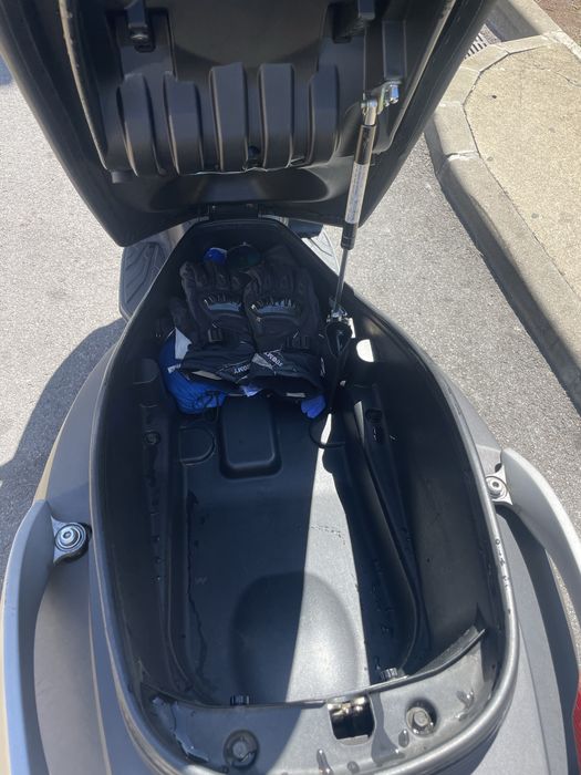 Scooter Sym GTS 125i