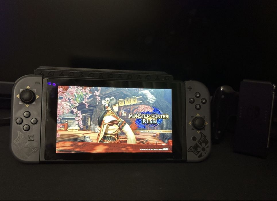 Nintendo Switch Monster Hunter Rise Edition