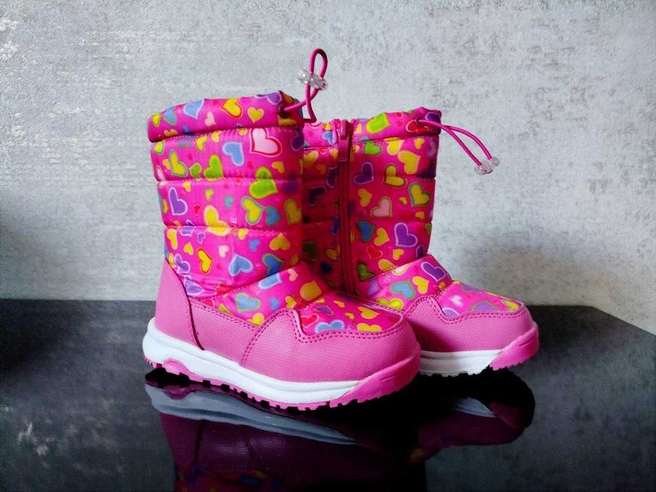 Розпродаж дитячого зимового взуття 300-800 грн