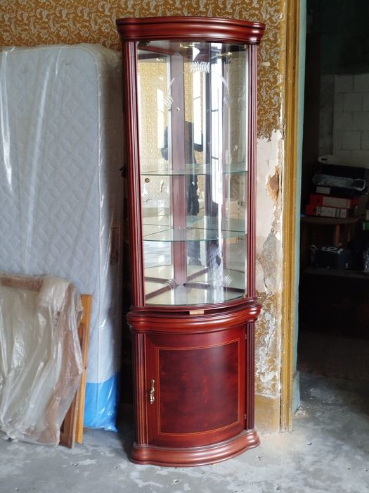 Vitrine de canto electrificada nova