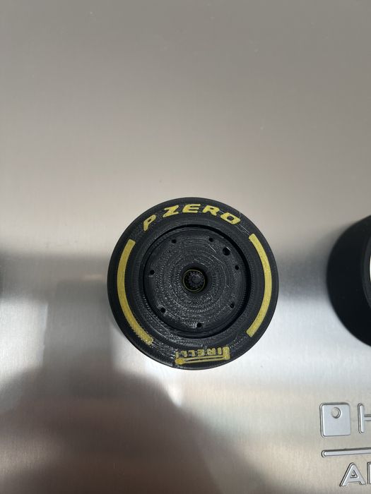 Imanes formula 1 estilo pneus