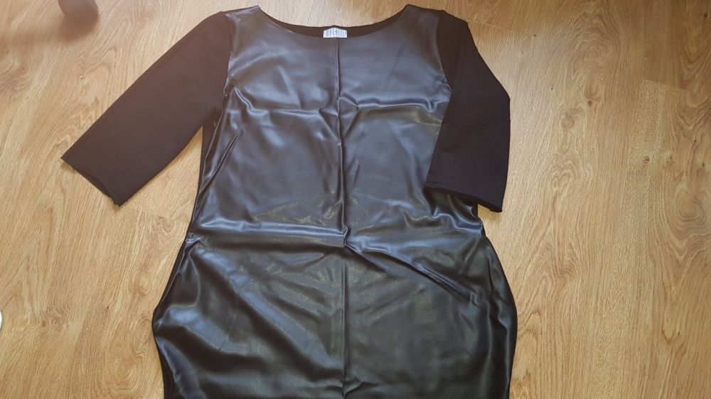 Super sukienka przód imitacja skóry roz.L super !!!