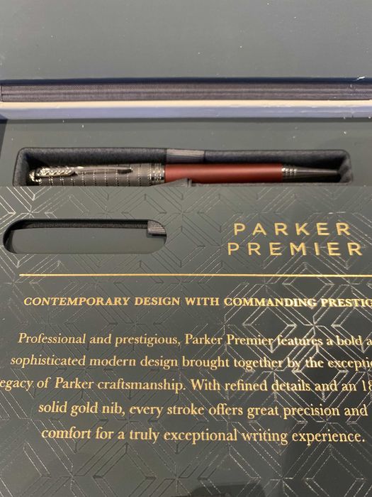 Długopis PARKER PREMIER Custom Crimson Red