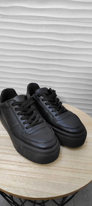 Sapatilhas Asos com plataforma