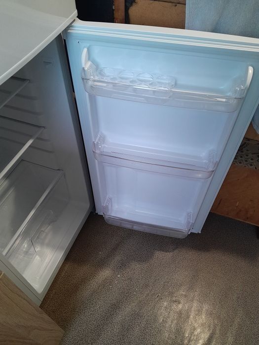 Холодильник ELEYUS