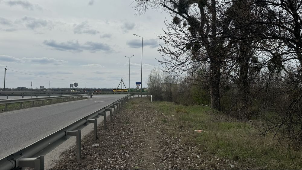 Продам земельный участок 61 сотка