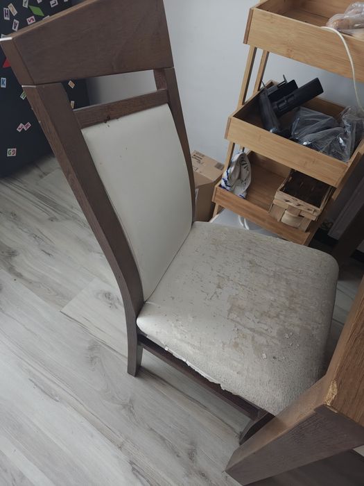 Oddam stół i krzesła