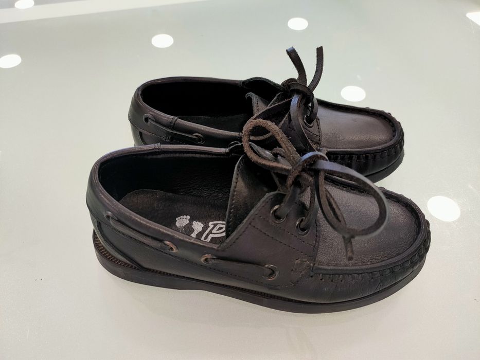 Sapatos vela pretos de criança