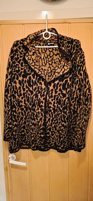 Sweter damski - panterka