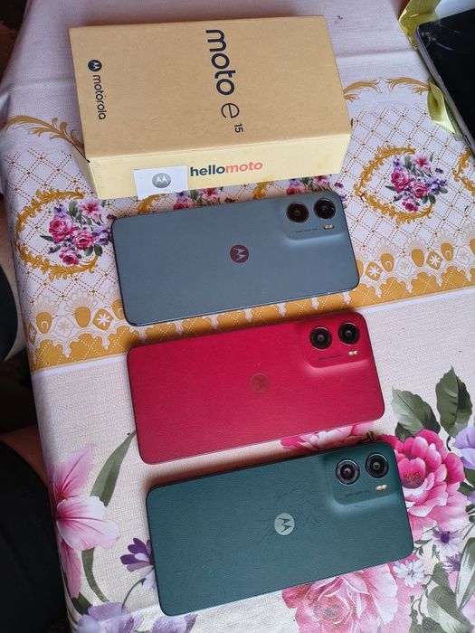 Motorola 3 sztuki.