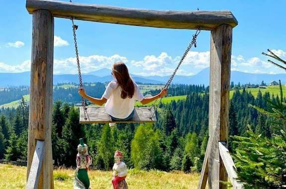 Екскурсії Кам'янець-Подільський, Бакота, Хотин, Кривче, Карпати.