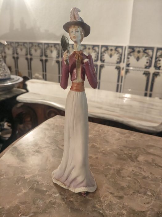 Figuras de porcelana variadas