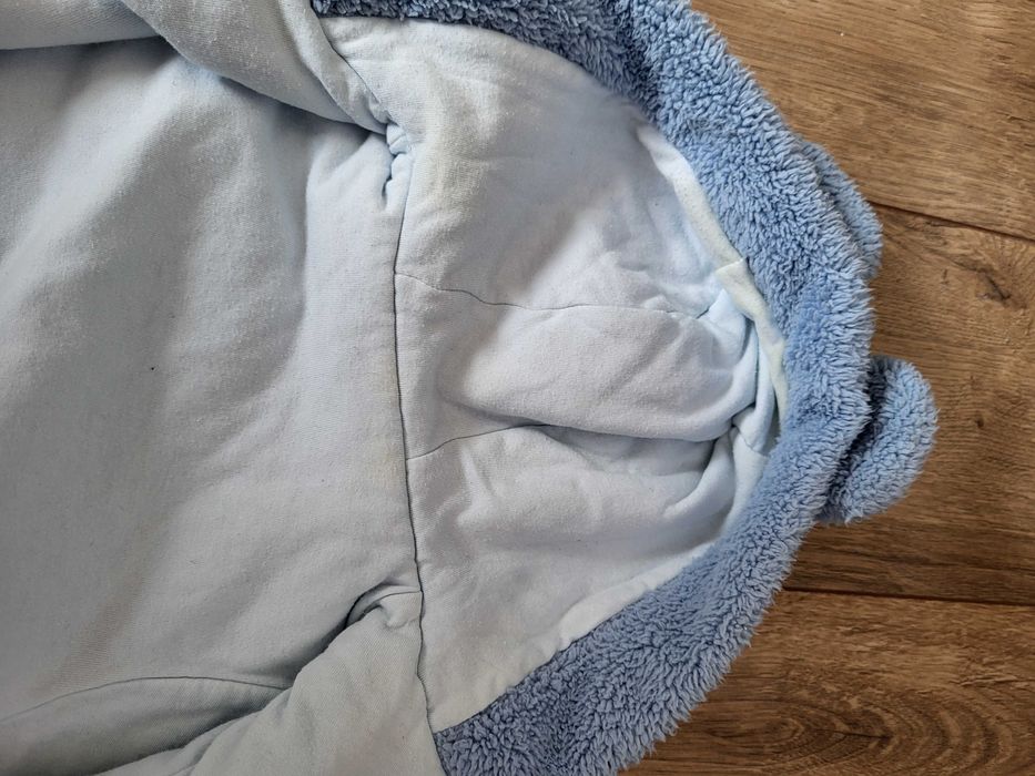 Kombinezon 0-3mies r.56/62 zimowy niebieski miś z kapturem uszkami