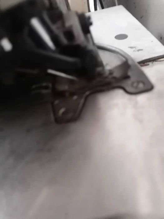 Máquina de costura corte e cose Juki – MO 1500S