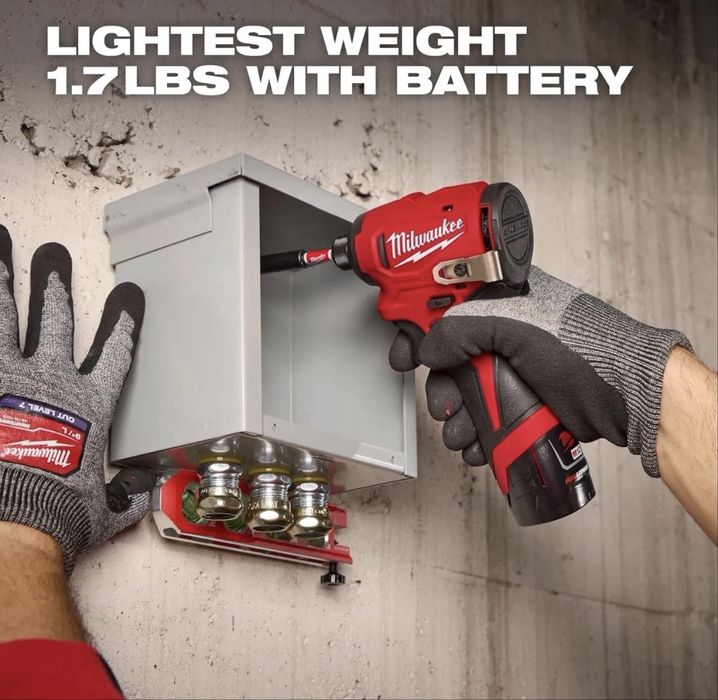 Акумуляторний ударний гвинтоверт Milwaukee 3450-20 M12 (BLIDRC-0)