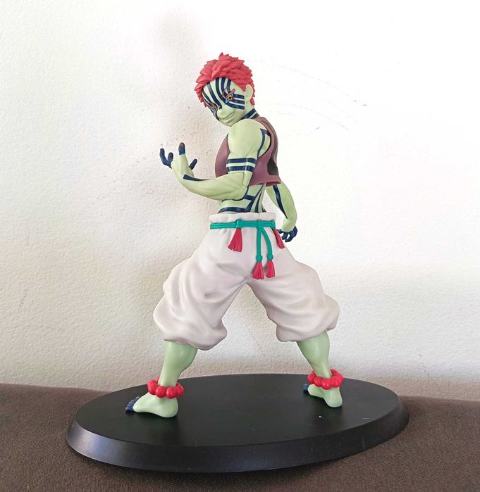 Demon Slayer: Kimetsu no Yaiba - Akaza figure