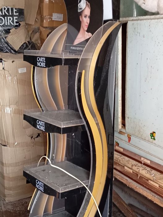 Продам стелаж з підсвіткою