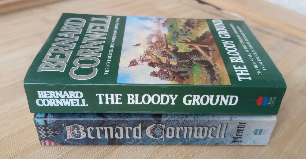 Heretic / The Bloody Ground - Bernard Cornwell