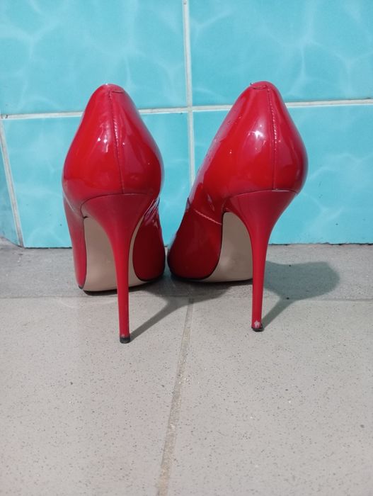 Продам туфлі - човники