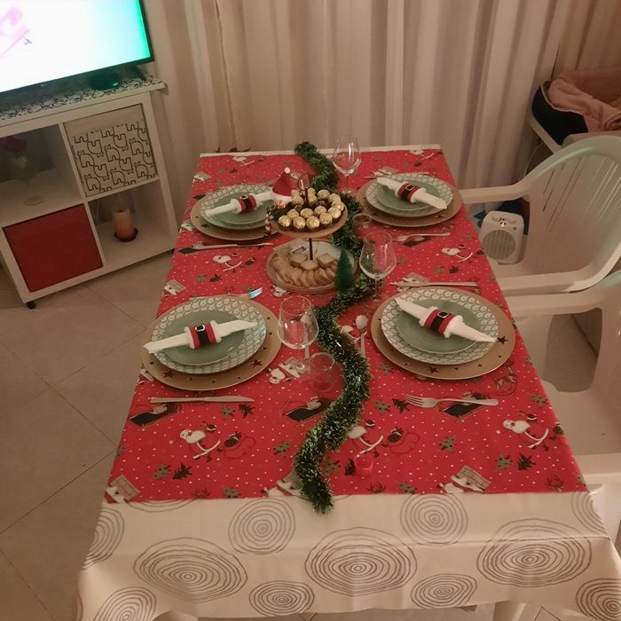 Vende-se Mesa de jantar