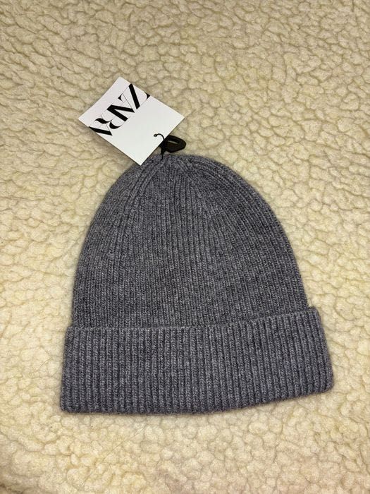 Шапка сіра рубчиком розмір М