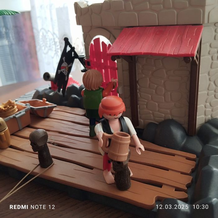 Playmobil wyspa piratów