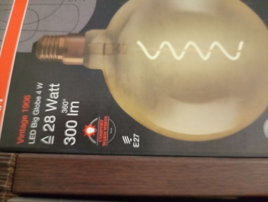 Продам лампу лед. І інші світильники