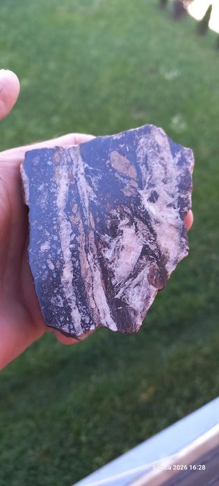 Minerały brekcja barytowa,goethyt