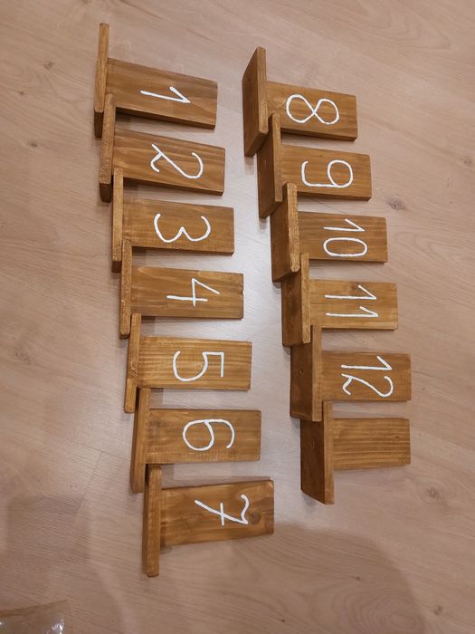 Numery, cyfry, liczby na stoły, wesele
