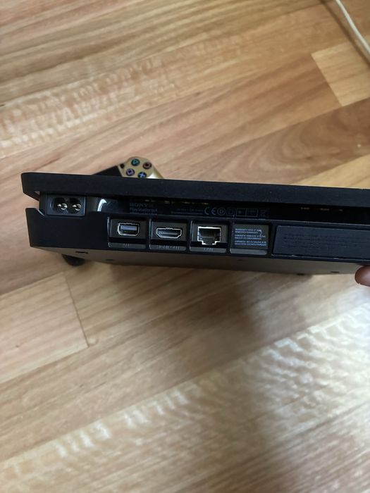 PS4 SLIM 500gb c/comando